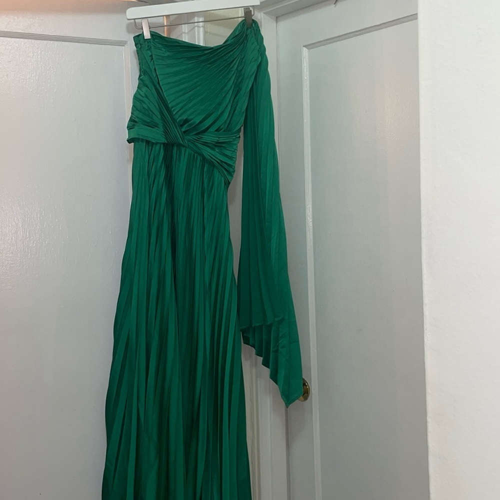 Green Fashion Nova Dress​